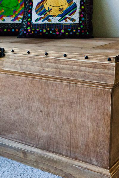 DIY Pottery Barn inspired trunk! Instructions and plans from ana-white.com